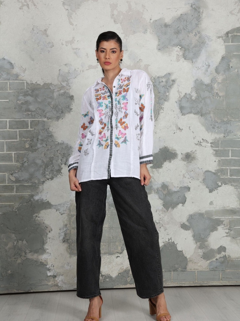 Avani Del Amour S2773 White Butterfly Embroidered Button-Down Tunic